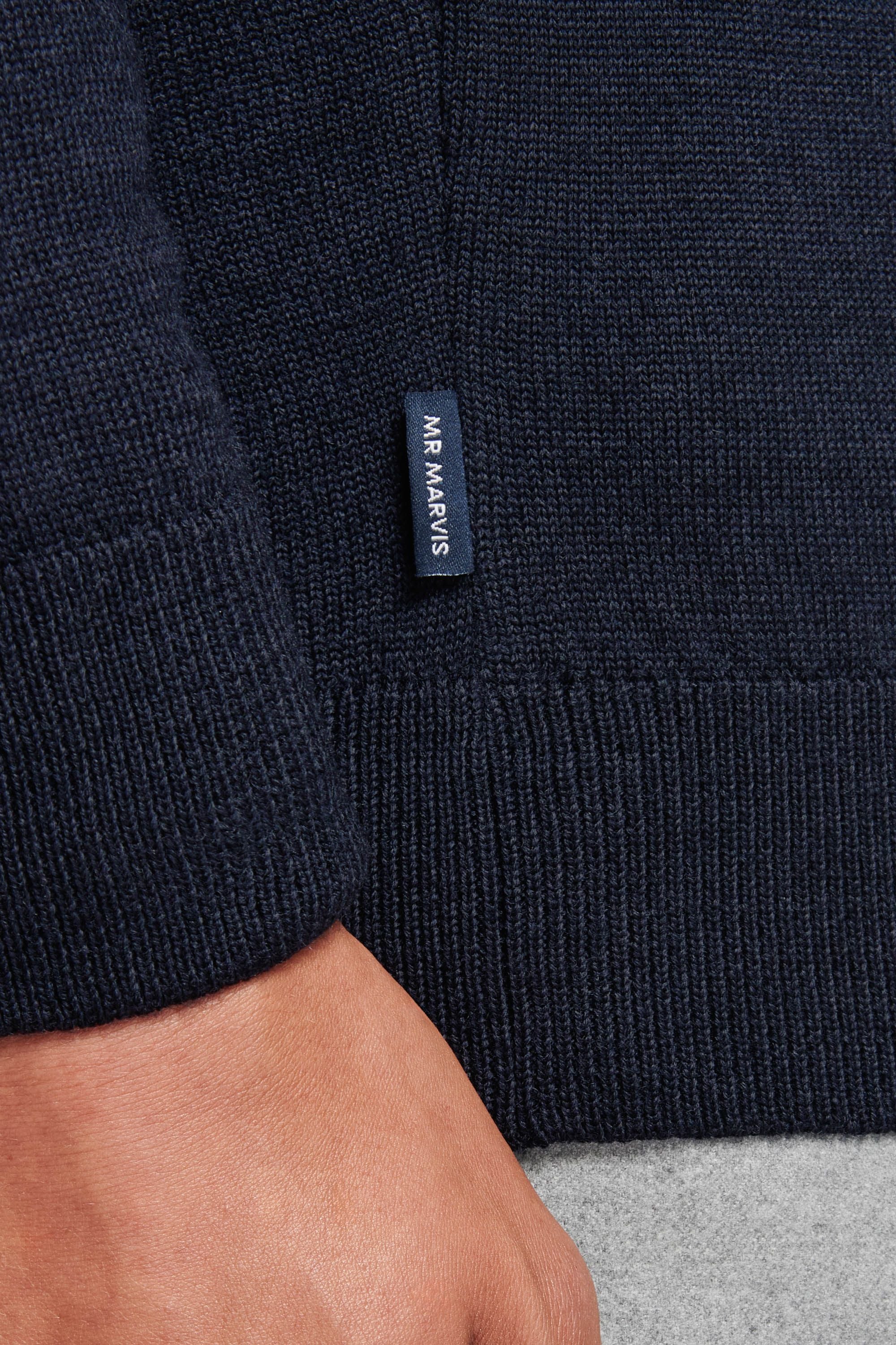 Deeps * Das Merino V-Neck