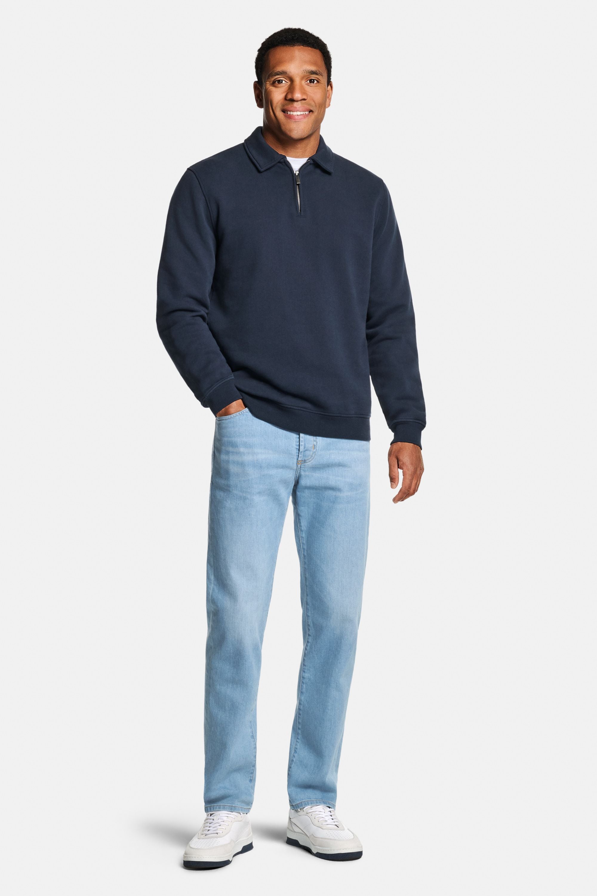 Otis * The Straight Fit Jeans