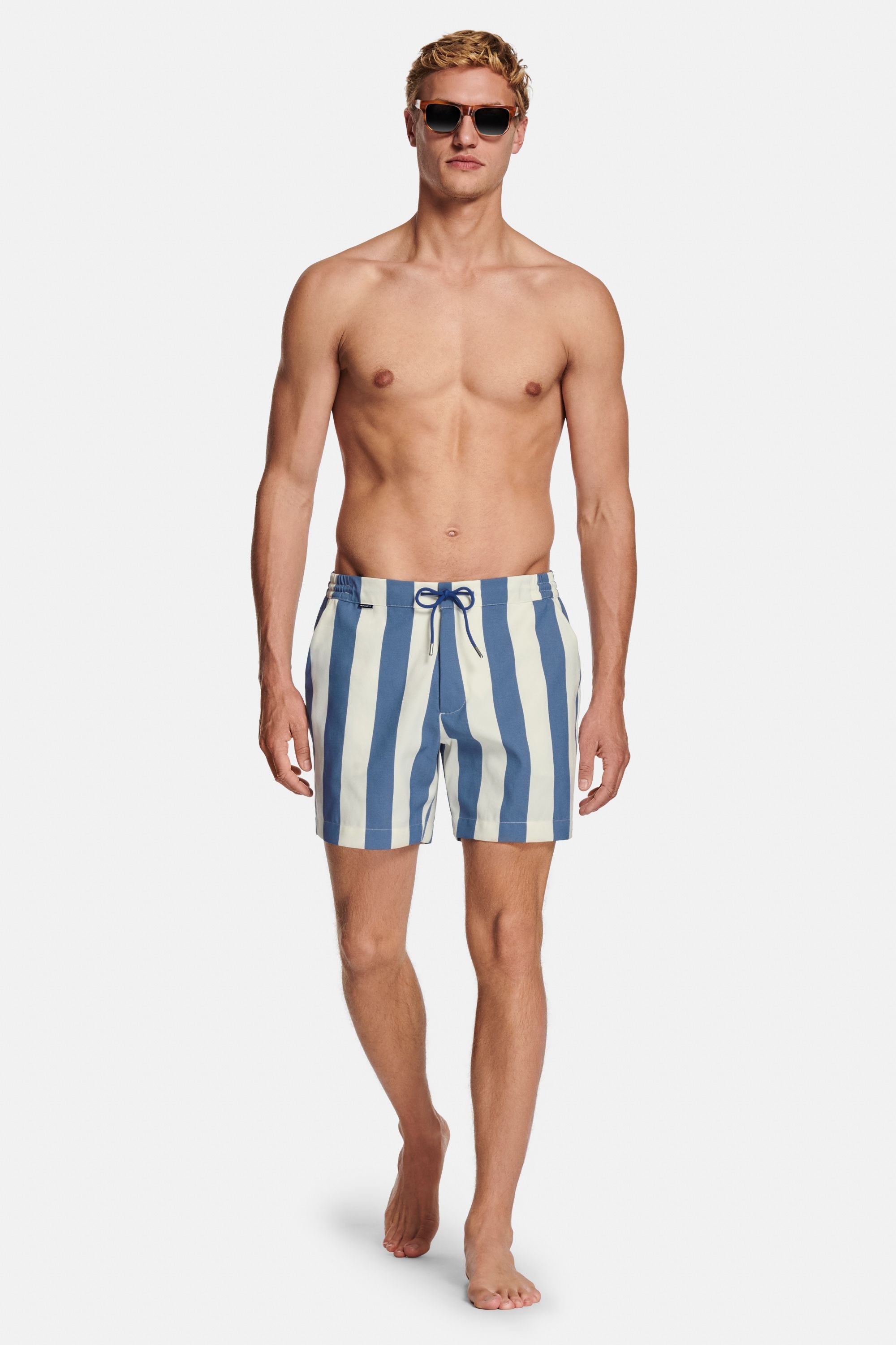 Wakes * The Big Stripes Swims