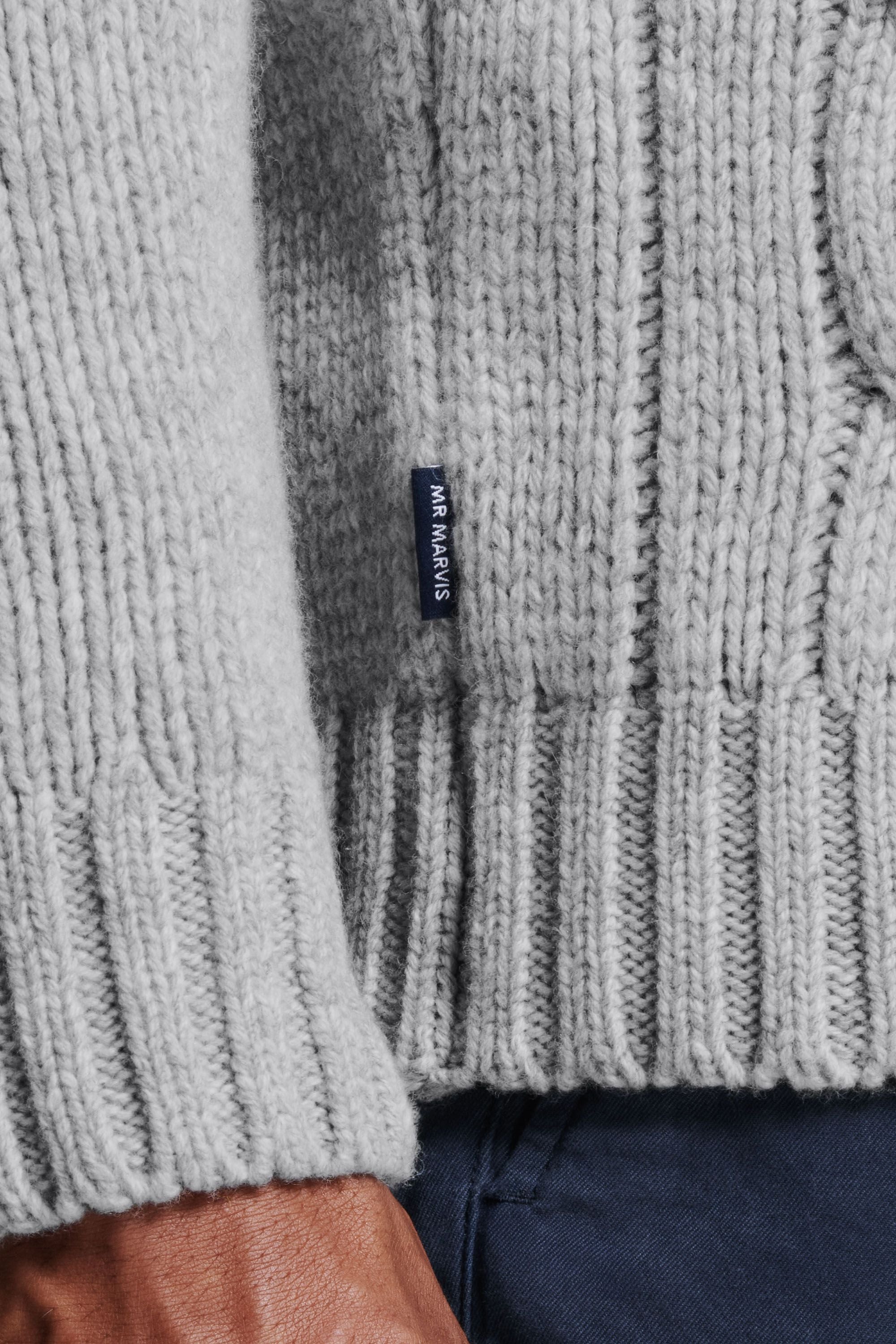 Austern * Der Zopfstrickpullover